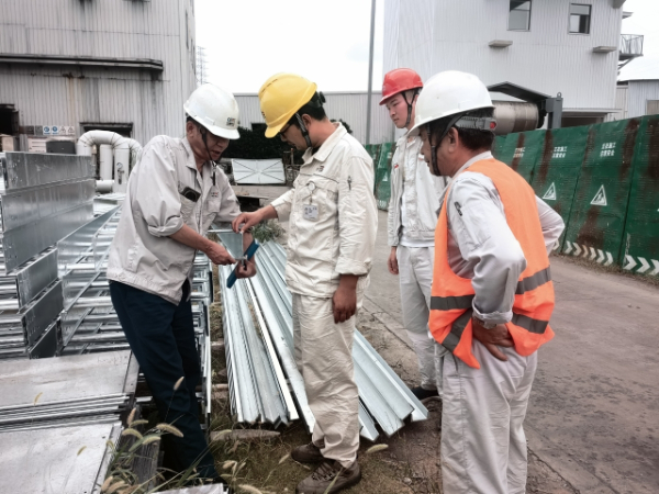 热浸锌桥架验收